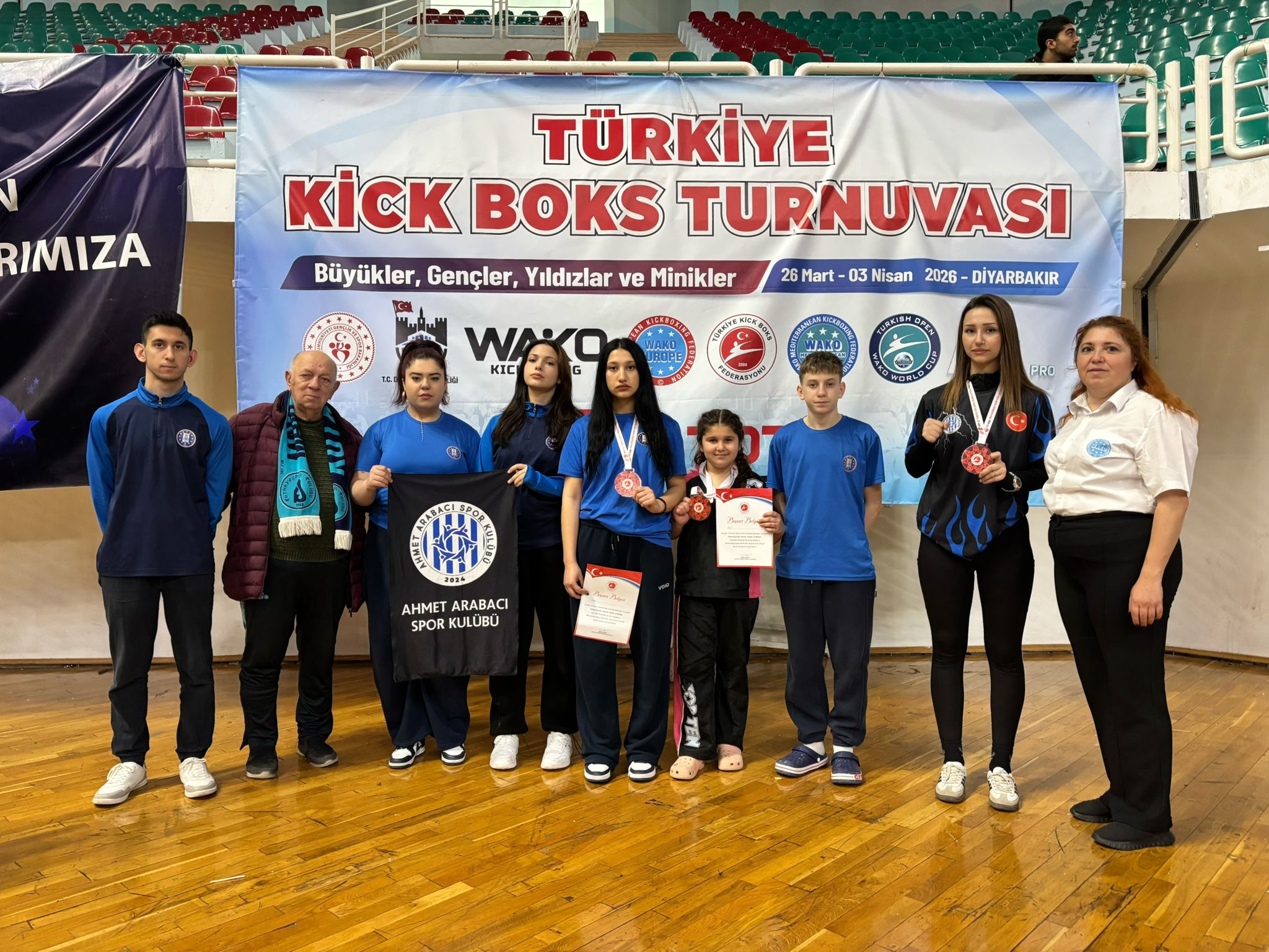 Kütahya Kick Boks Takımı Diyarbakır’da Madalyaya Vurdu