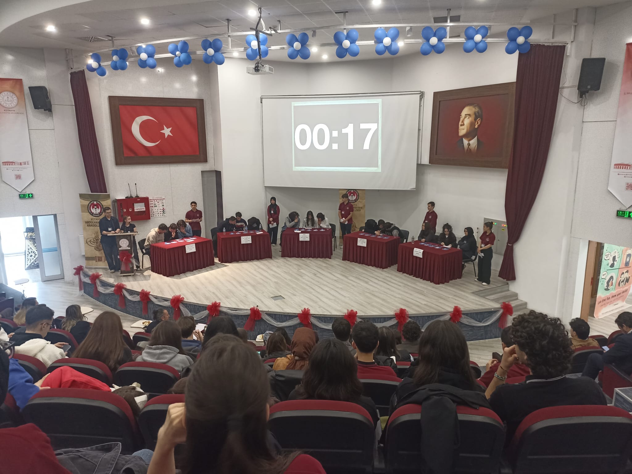 KÜTAHYA’DA DİL RÜZGÂRI: ‘ENGLISH DAYS 26’ TÜM HIZIYLA SÜRÜYOR!