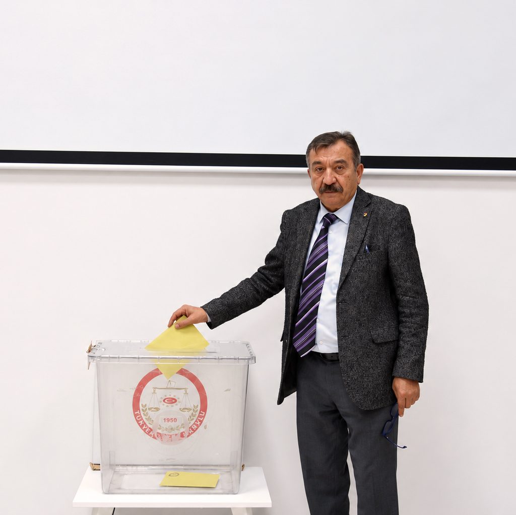 Kutbo Necati Gultekin 001